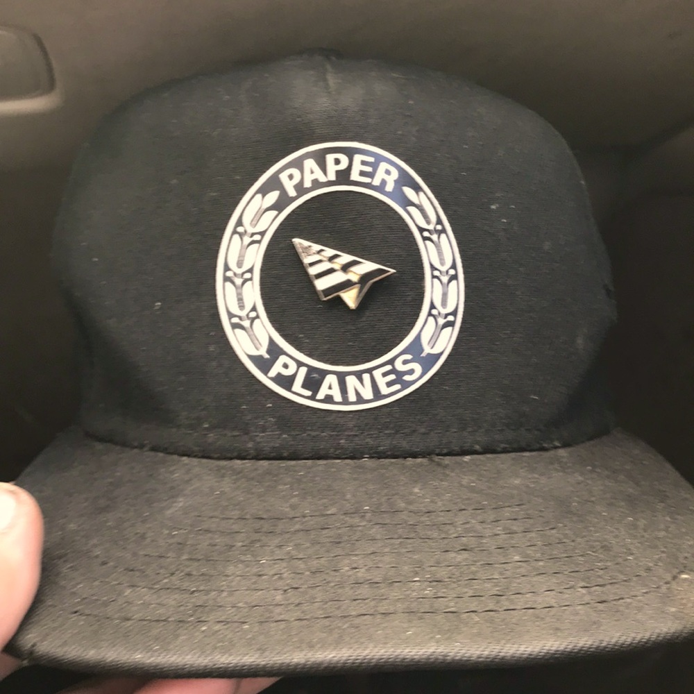 Paper planes SnapBack